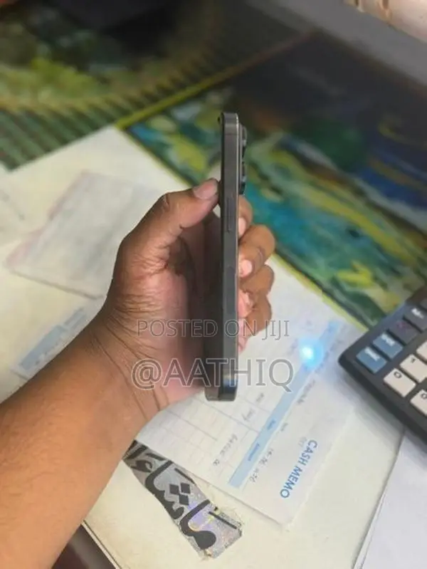 Apple iPhone 15 Pro Black (Used)