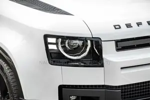 Land Rover Defender P300 X-DYNAMIC 2026