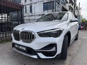 BMW X1 LUXURY LINE 2019