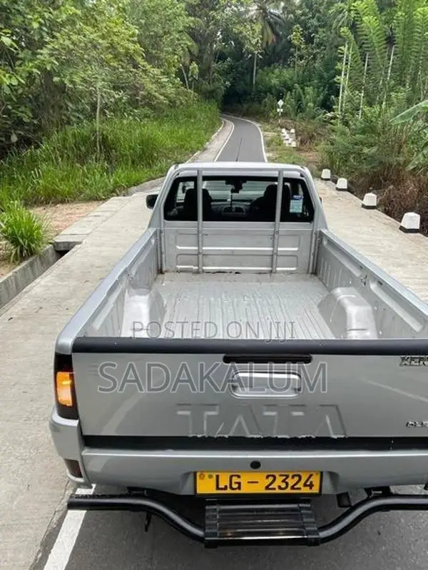 Tata Xenon 2008