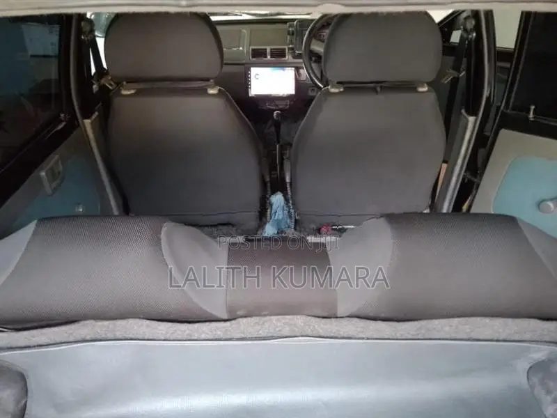 Maruti Suzuki 800 2010