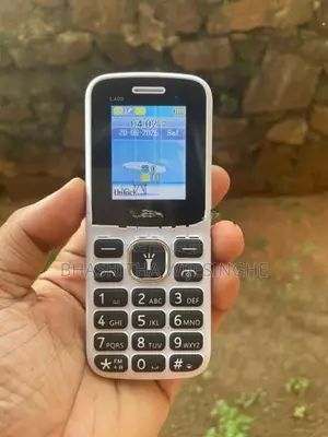 Liam Button Phone (Used)
