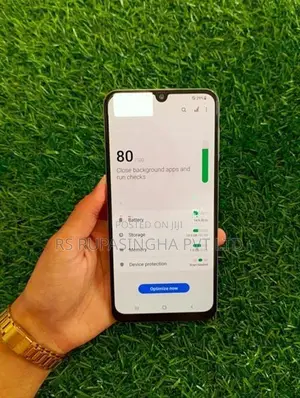 Samsung Galaxy A30 2GB / 32GB (Used)