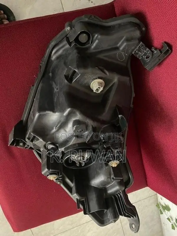 Daihatsu Mira Head Lamp