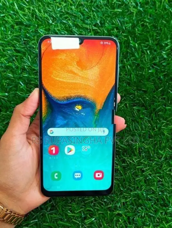 Samsung Galaxy A30 2GB / 32GB (Used)