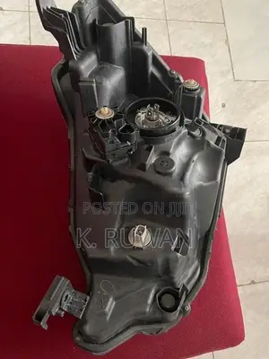 Daihatsu Mira Head Lamp