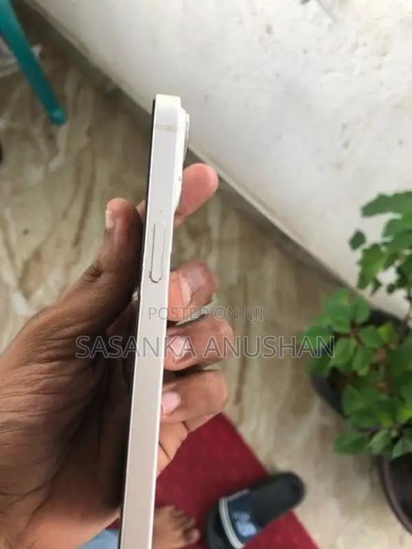 Apple iPhone 14 (Used)