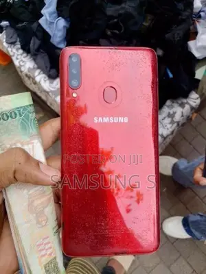 Samsung Galaxy A20e (Used)