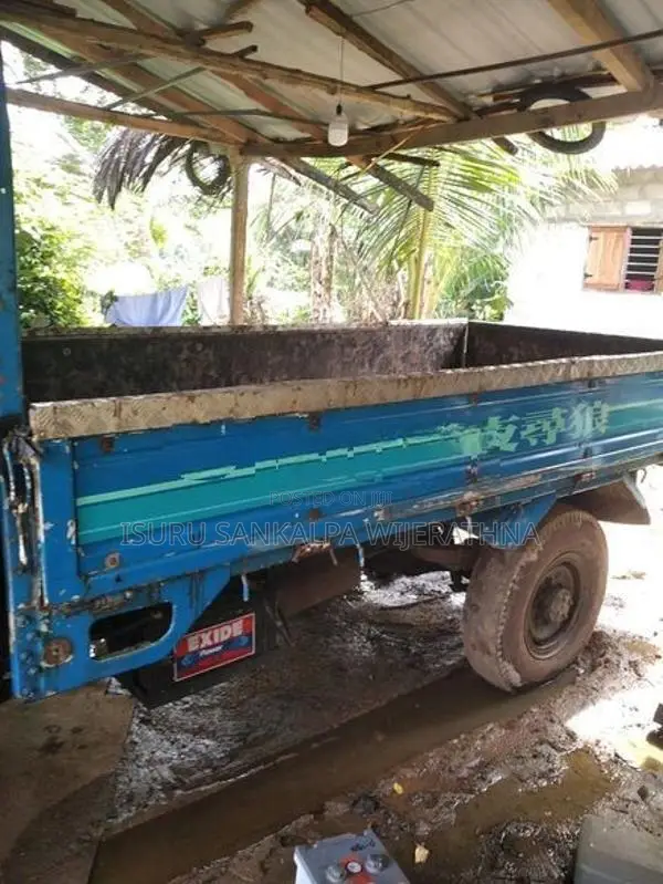 Isuzu Elf 1986