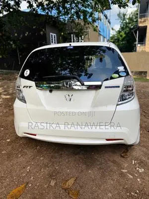 Honda Fit GP1 Pearl 2012