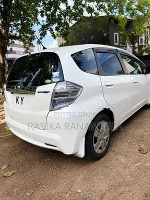 Honda Fit GP1 Pearl 2012