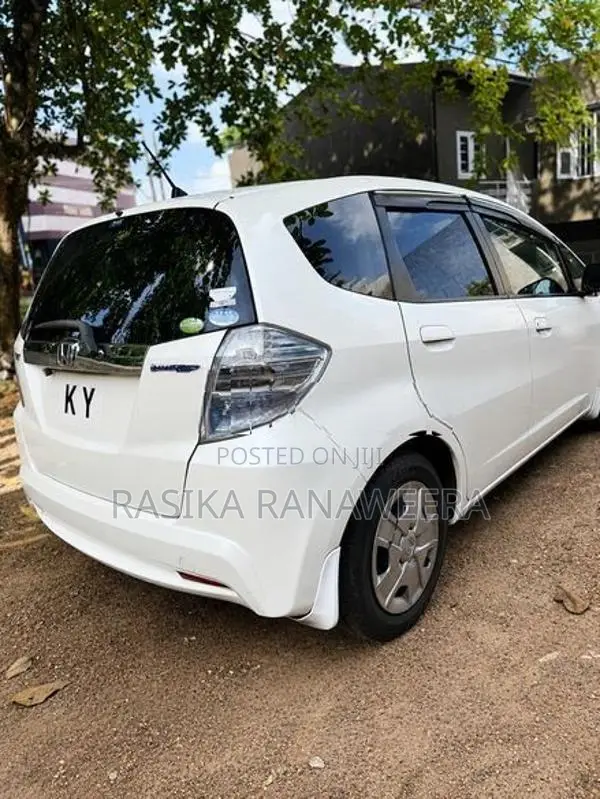 Honda Fit GP1 Pearl 2012