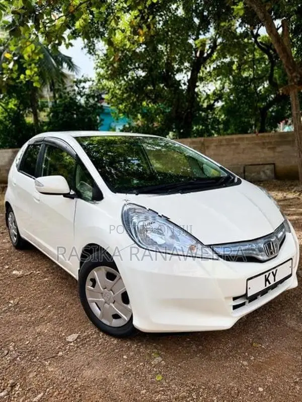 Honda Fit GP1 Pearl 2012