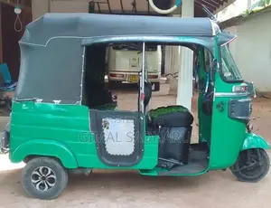 Bajaj RE 2014