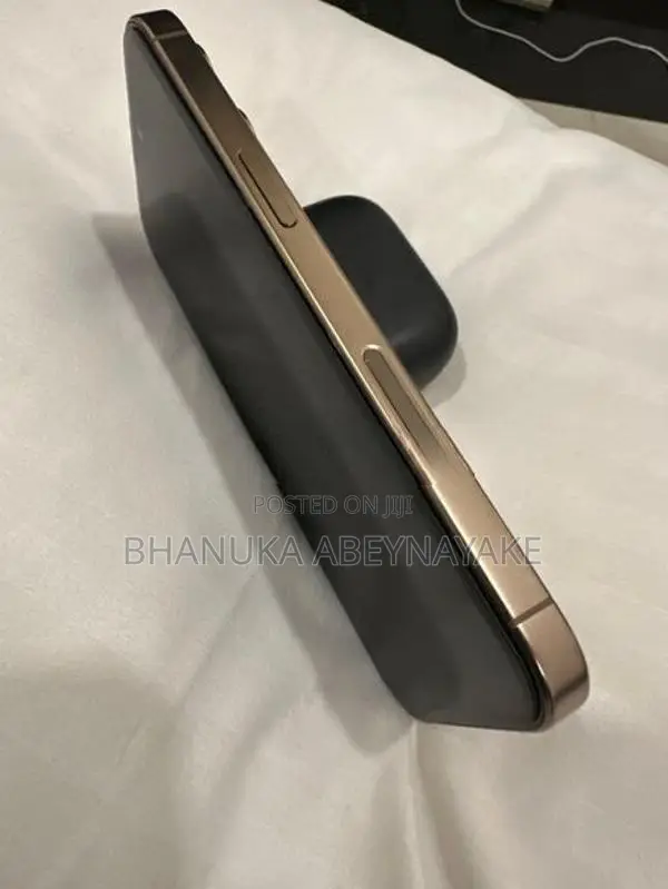 Apple iPhone 16 Pro 128GB (Used)