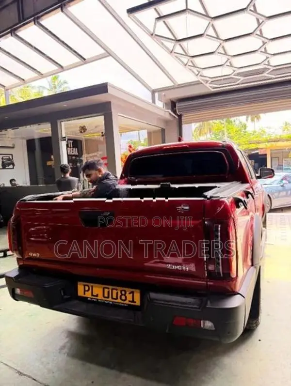 Jac T9 Hamer Manual Roll Shutter