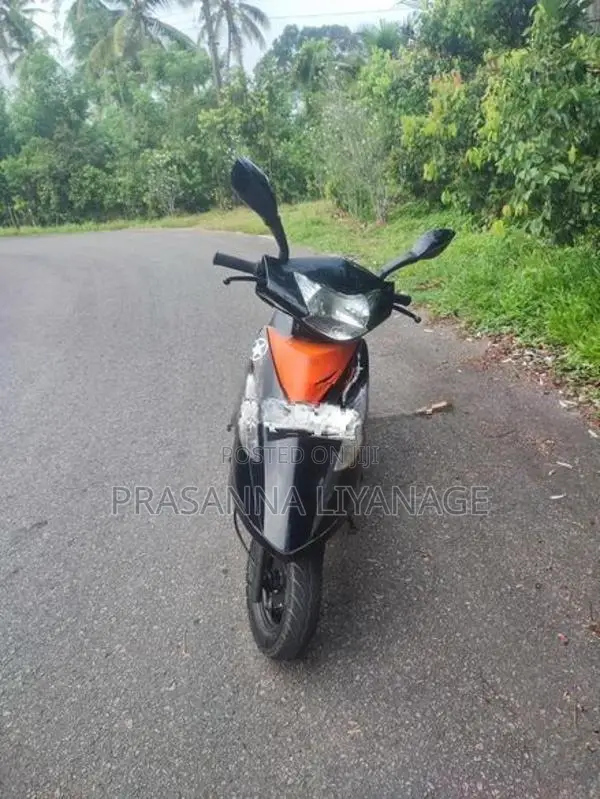 TVS Streak 2016