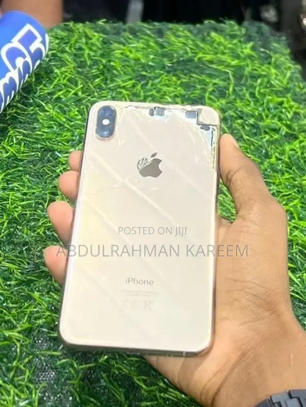 Apple iPhone XS Max 64GB (Used)