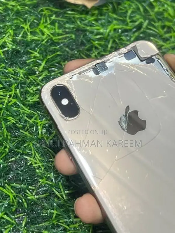 Apple iPhone XS Max 64GB (Used)