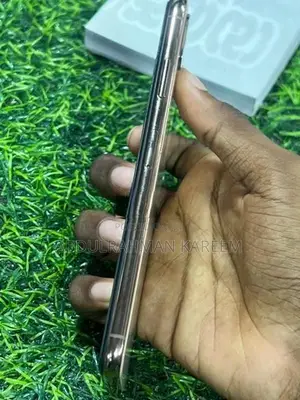 Apple iPhone XS Max 64GB (Used)