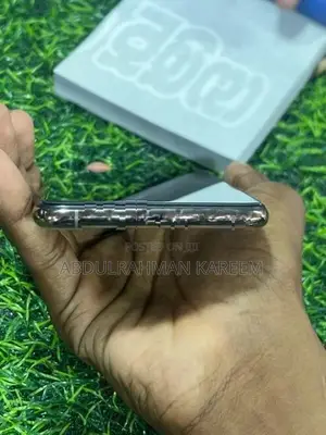 Apple iPhone XS Max 64GB (Used)