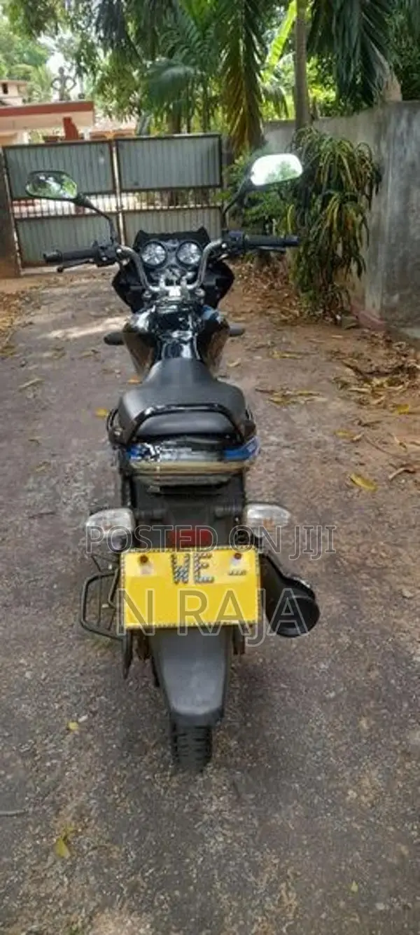 Bajaj Discover 100 2010
