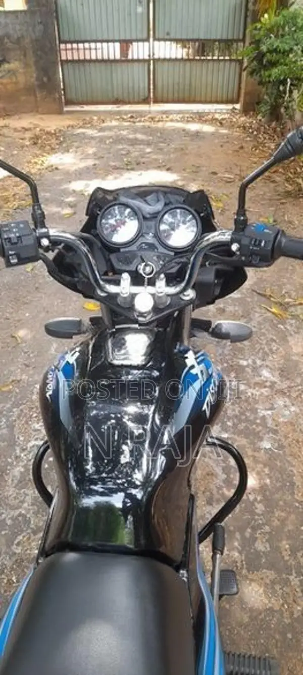 Bajaj Discover 100 2010