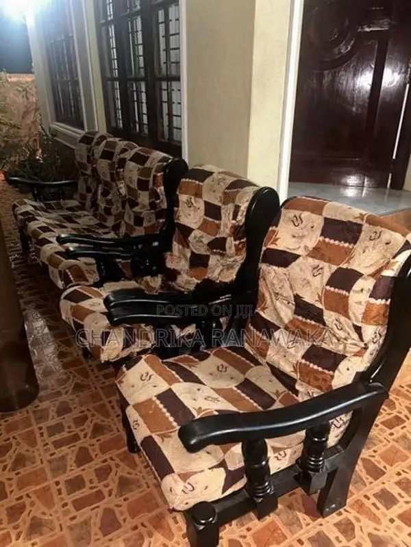 Wooden Settee (3+1+1)