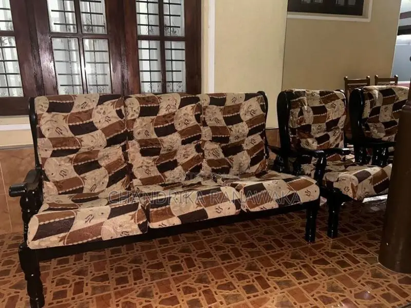 Wooden Settee (3+1+1)
