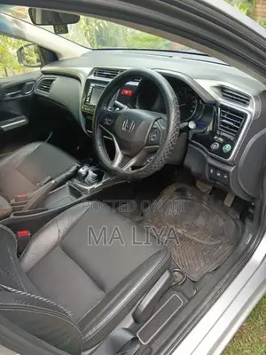 Honda Grace 2016