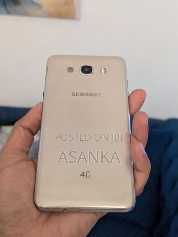Samsung Galaxy J7 (Used)