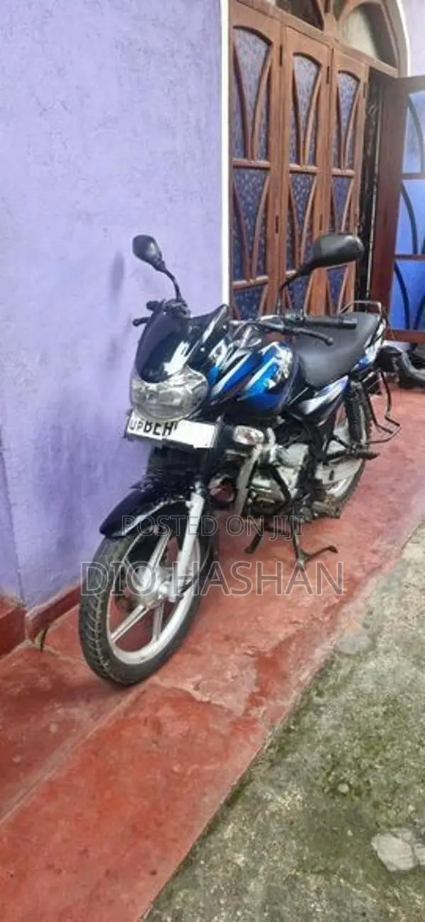Bajaj Discover 125 Disc 2016