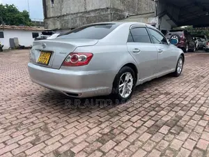 Toyota Mark X Grade 2011