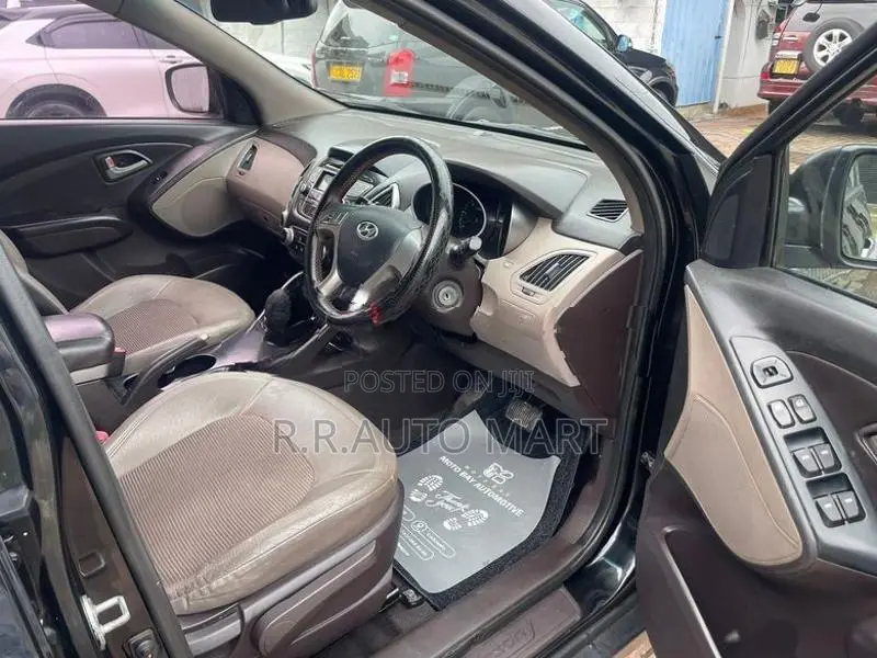 Hyundai Tucson CRDI 4WD 2011