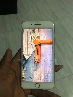 Apple iPhone 8 Plus (Used)