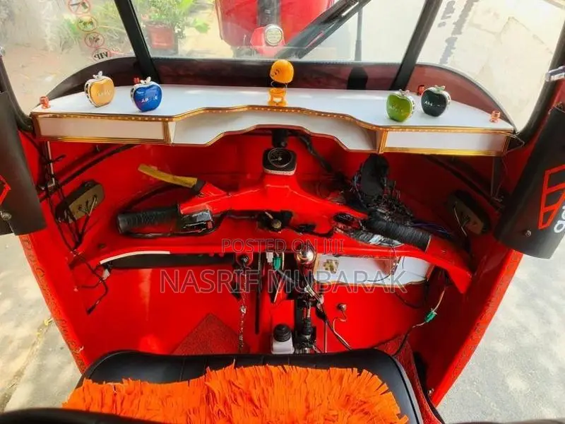 Bajaj RE 1996