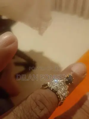 Ladies Diamond Ring