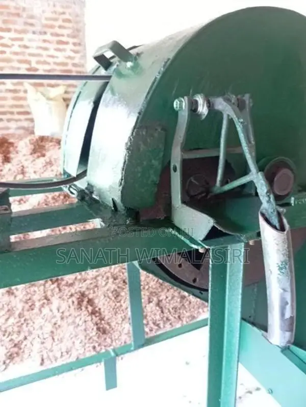 පොල්ලෙලි කපන යන්ත්‍රය