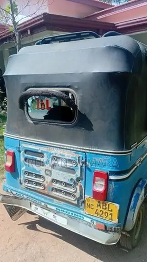 Bajaj RE 2016
