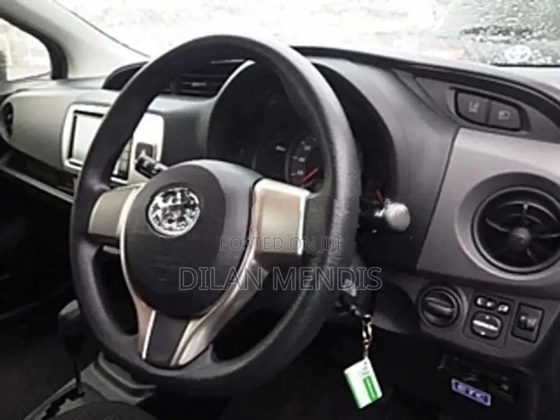 Toyota Vitz 2016