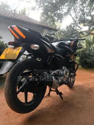 Bajaj Pulsar 180 2016