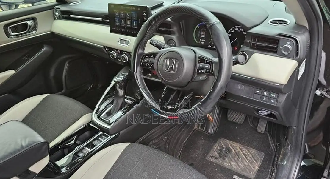 Honda Vezel Z PLAY 2023