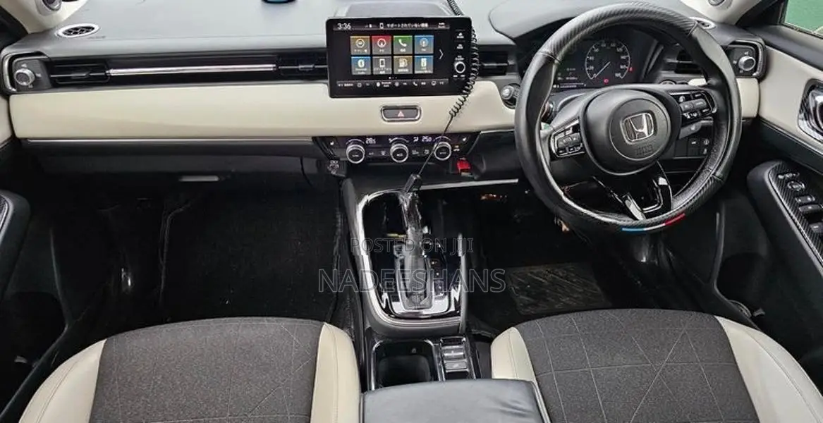 Honda Vezel Z PLAY 2023