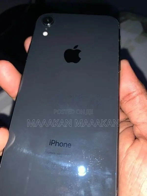 Apple iPhone XR (Used)