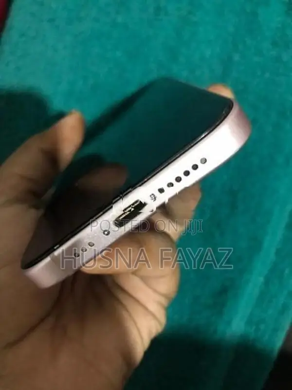 Apple iPhone 15 (Used)