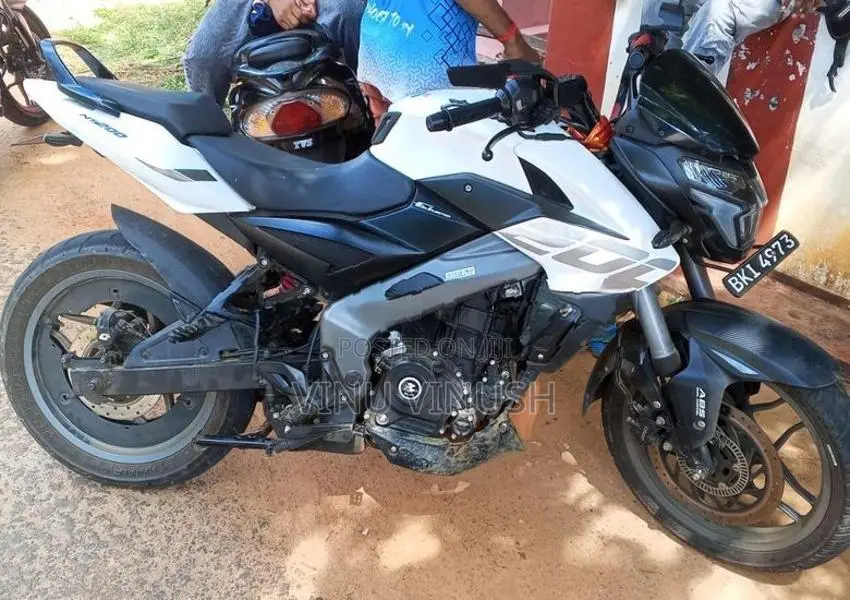 Bajaj Pulsar NS200 2024