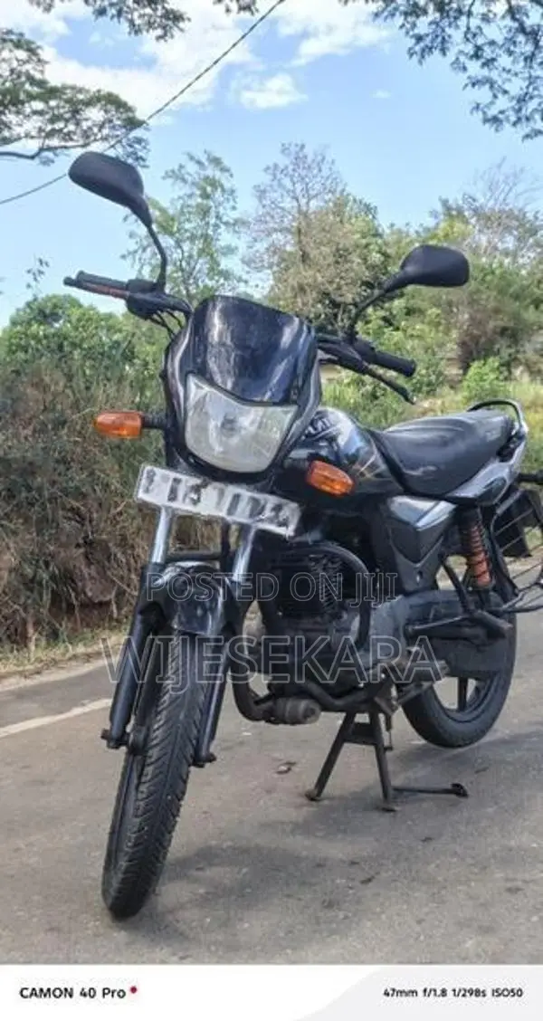 Bajaj Platina 100 2013