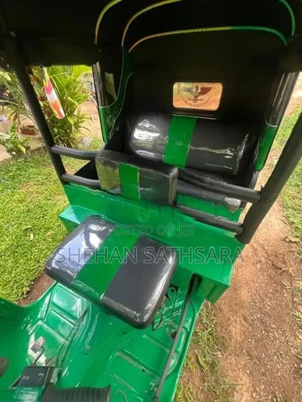 Bajaj RE Three Wheeler 2006