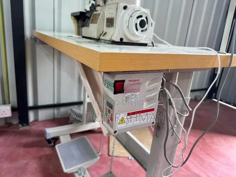 Pegasus 4 Thread Overlock Machine