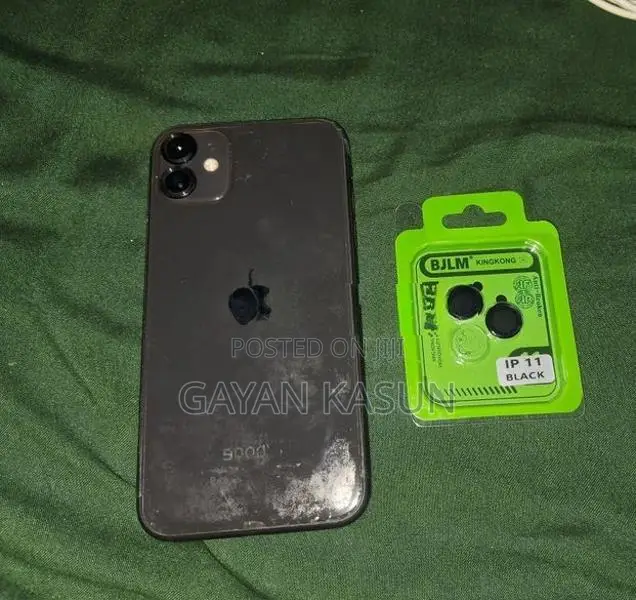 Apple iPhone 11 (Used)